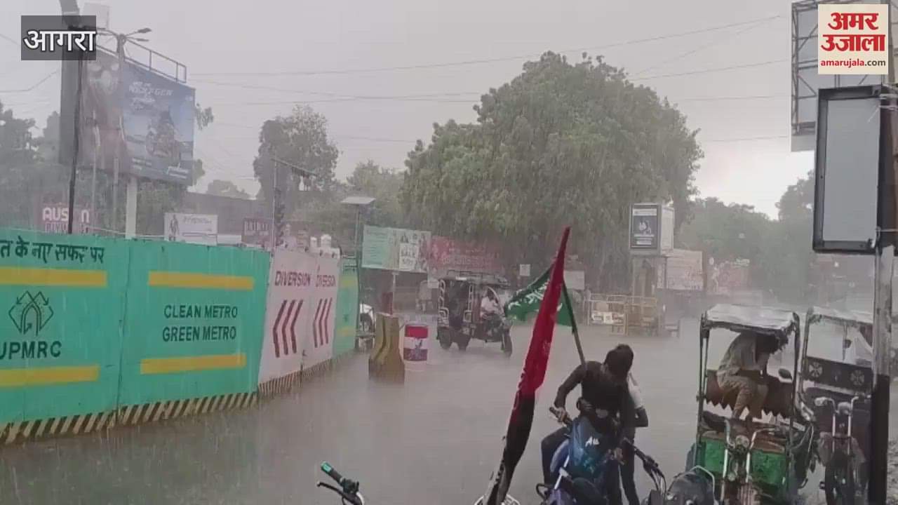 Heavy Rains Lash Agra