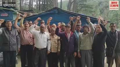 Roadways workers got angry after not getting salary for two months in lohaghat