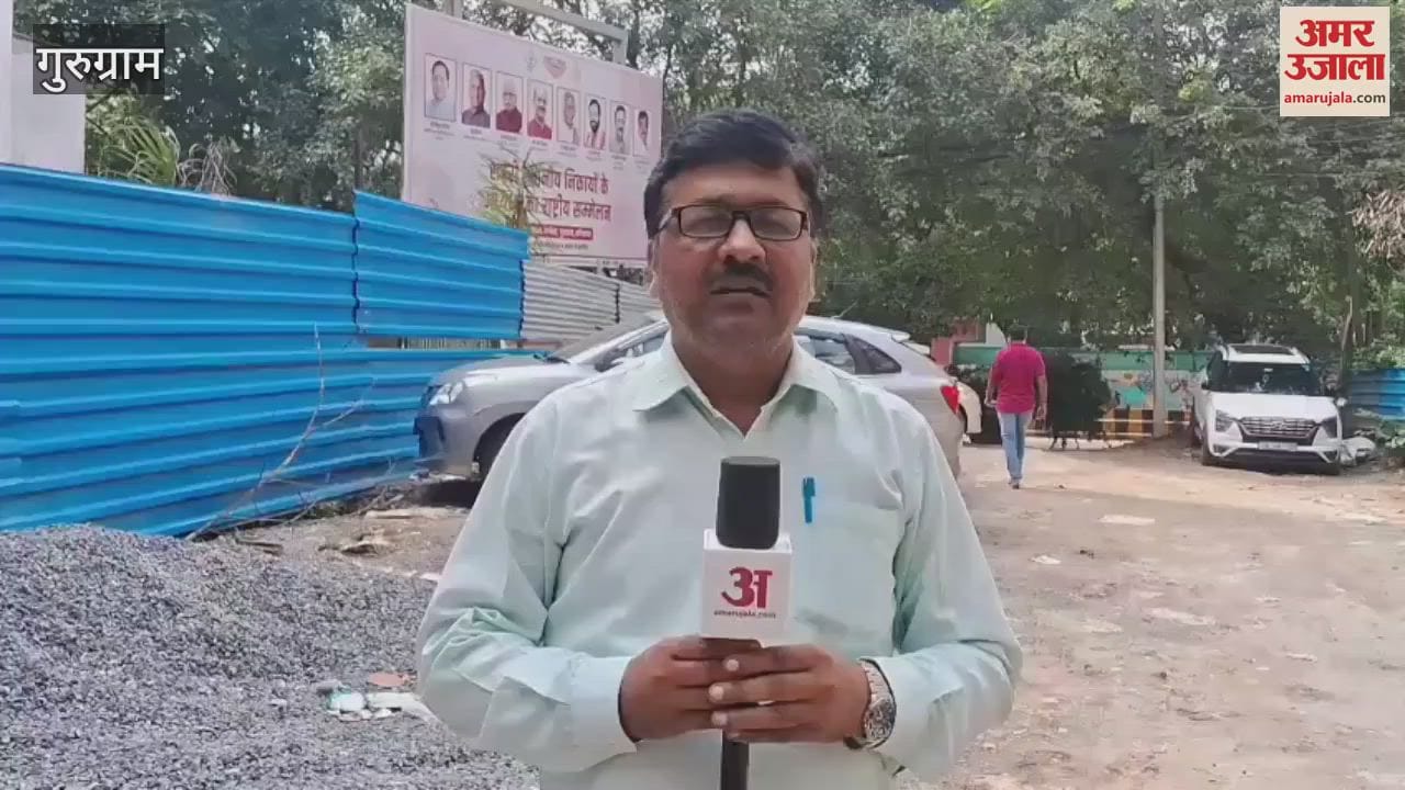 Waterlogging on the road connecting Gurugram Sector 37D to Dwarka Expressway