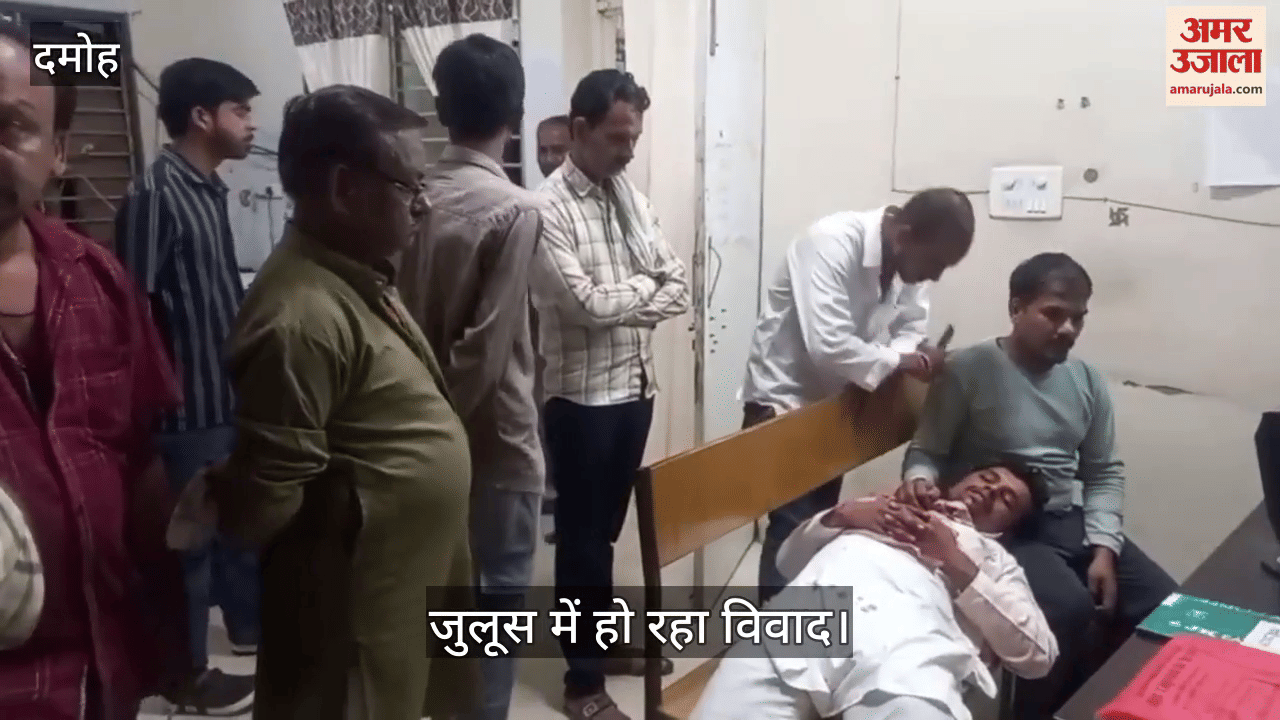 Utensil trader attacked for bursting crackers during Ganesh immersion procession