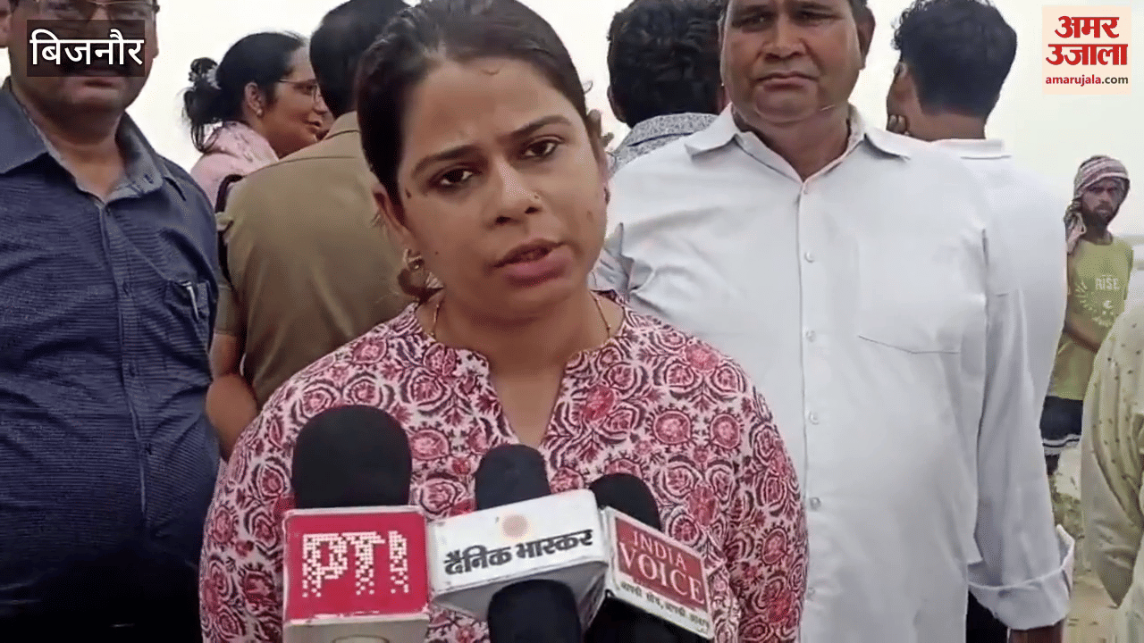 Bijnor: Officers ran away as soon as water came out of the embankment