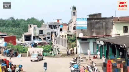 A poisonous cobra snake was found in the vegetable market of Una