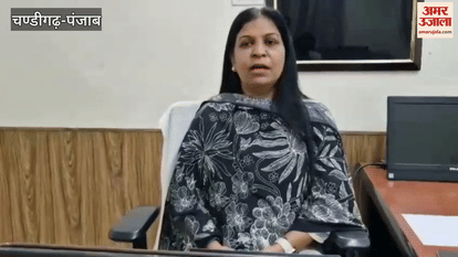 District Session Judge Sumit Malhotra distributed relief material to flood victims