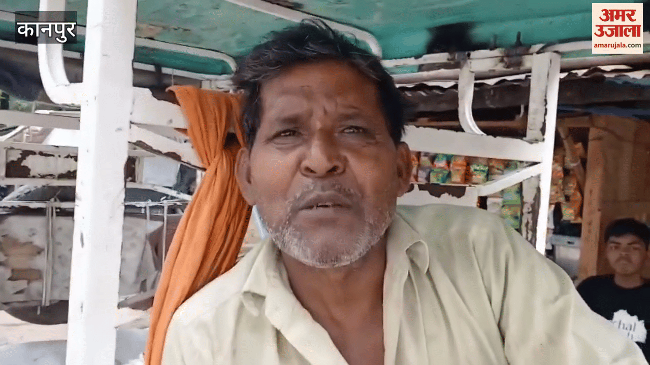 road in Bargadia Purva area of Panki is in dilapidated condition, garbage is piled up everywhere