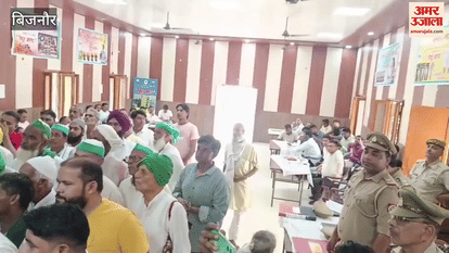 Bijnor: The problem of leopard attacks was raised in the Sampoorna Samadhan organized in Najibabad, SDM gave instructions to resolve it