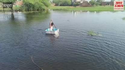 People troubled by waterlogging in mathura