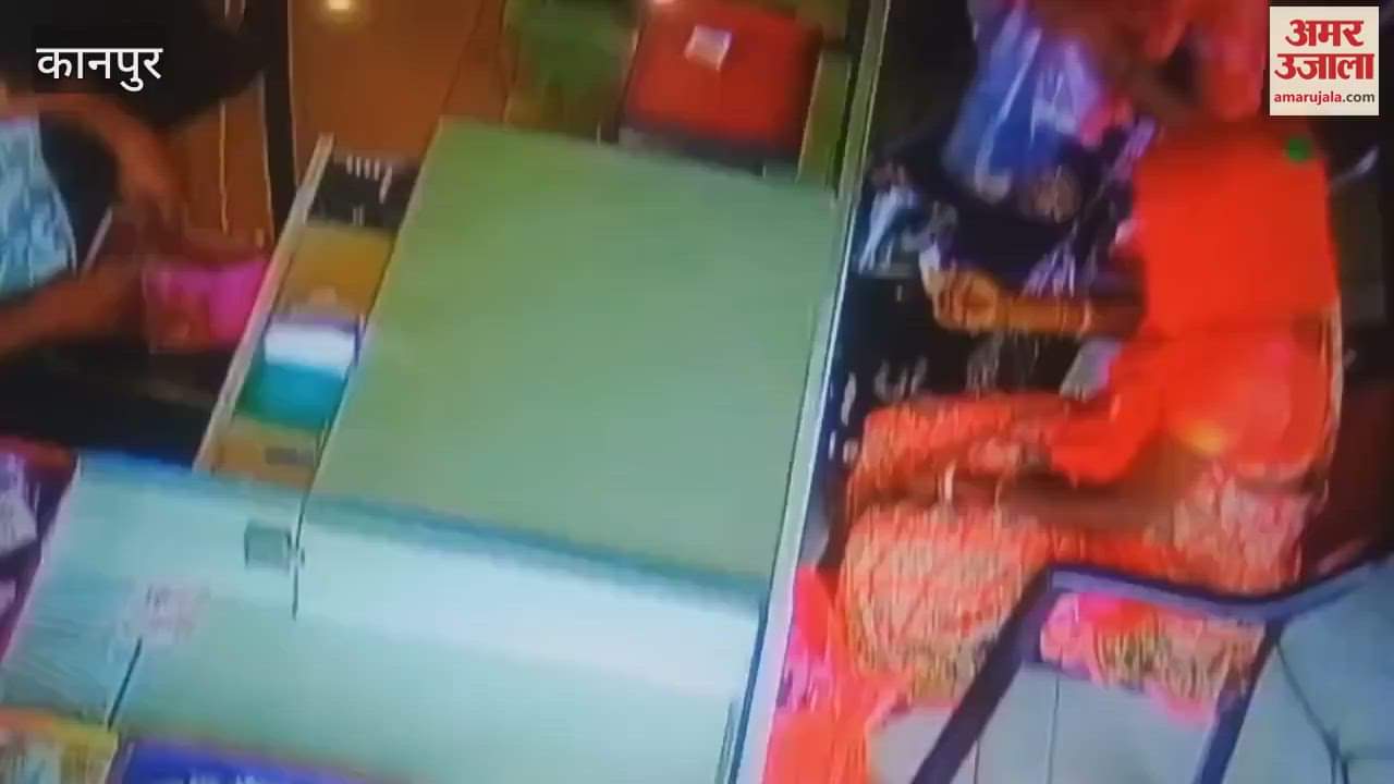 Two female pickpockets were caught on CCTV camera while hiding jewellery in a jewellery shop