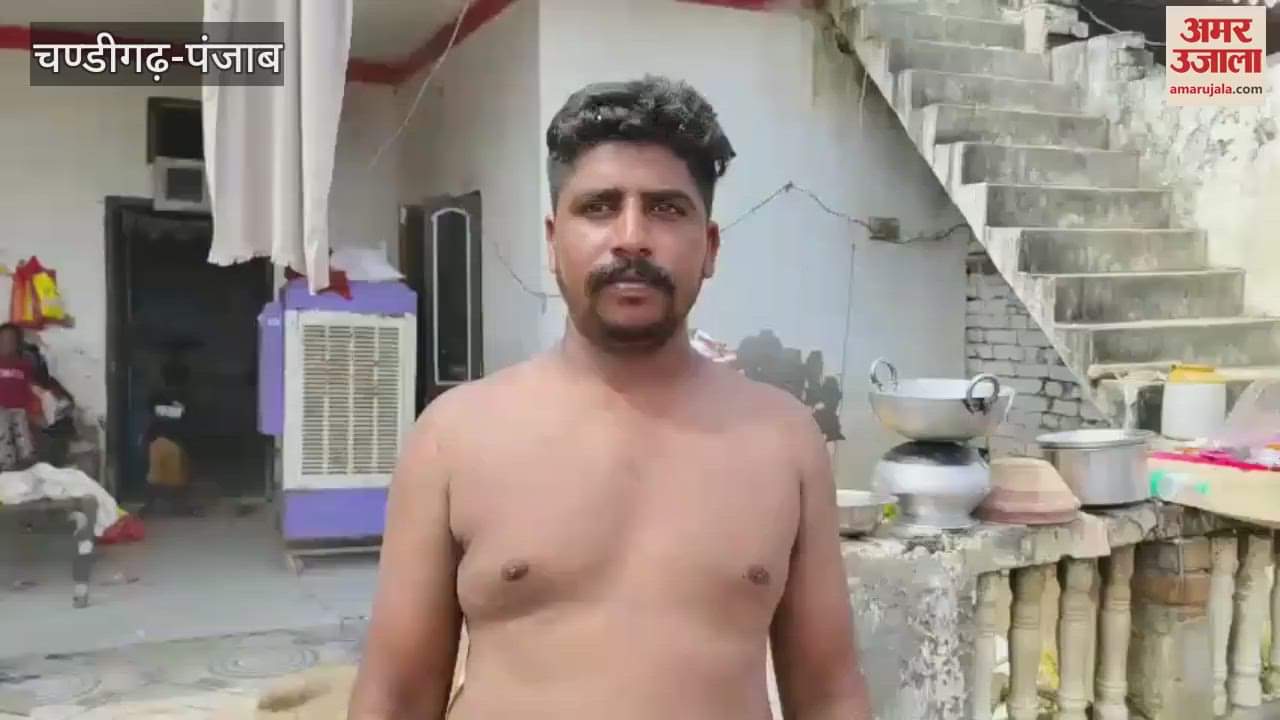 The flood in Ferozepur left deep wounds on the villagers, houses collapsed and mud accumulated inside the houses