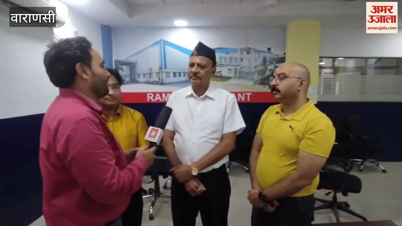 Listen to traders of Banaras regarding improvement in GST rates