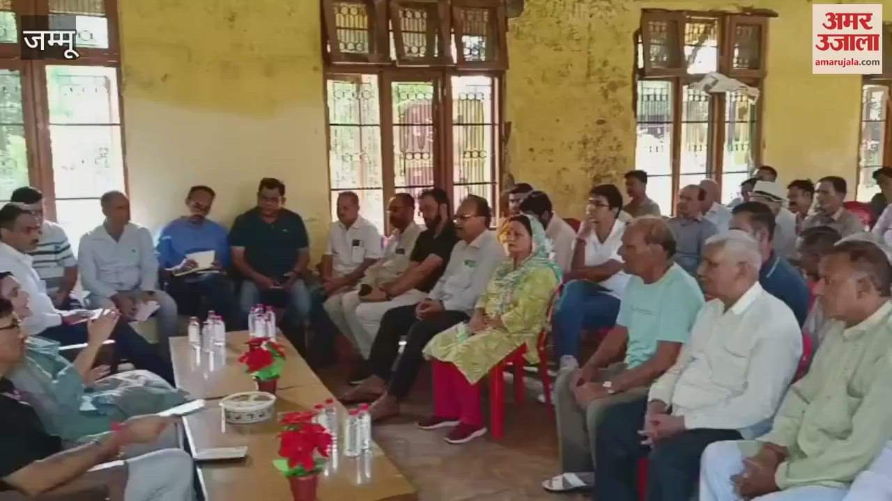 SDM Pallavi Mishra held a public hearing in Jhiri, listened to problems and sought suggestions