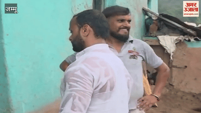 Amidst the devastation, Congress leader Sumit Magotra reached the affected villages and shared the pain of the people