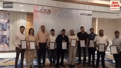 Doctors and entrepreneurs honored in Amar Ujala felicitation ceremony