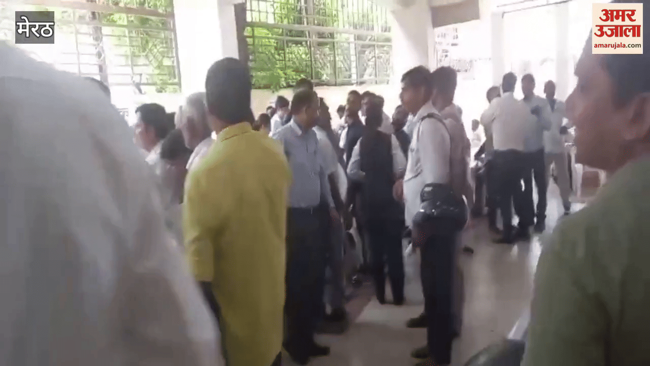 Meerut: Lok Adalat organized in court, bank officials resolved pending cases of people