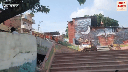 The pace of decrease in the water level of Ganga and Yamuna is very slow, Shri Bade Hanuman Mandir is submerged in the lap of Ganga