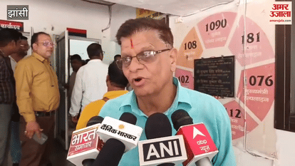 Jhansi: Divisional Mandi Deputy Director caught by Anti Corruption Team while taking bribe, he was taking bribe from a retired employee of the department