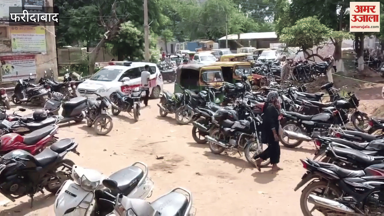 Illegal parking outside the emergency gate of BK Civil Hospital