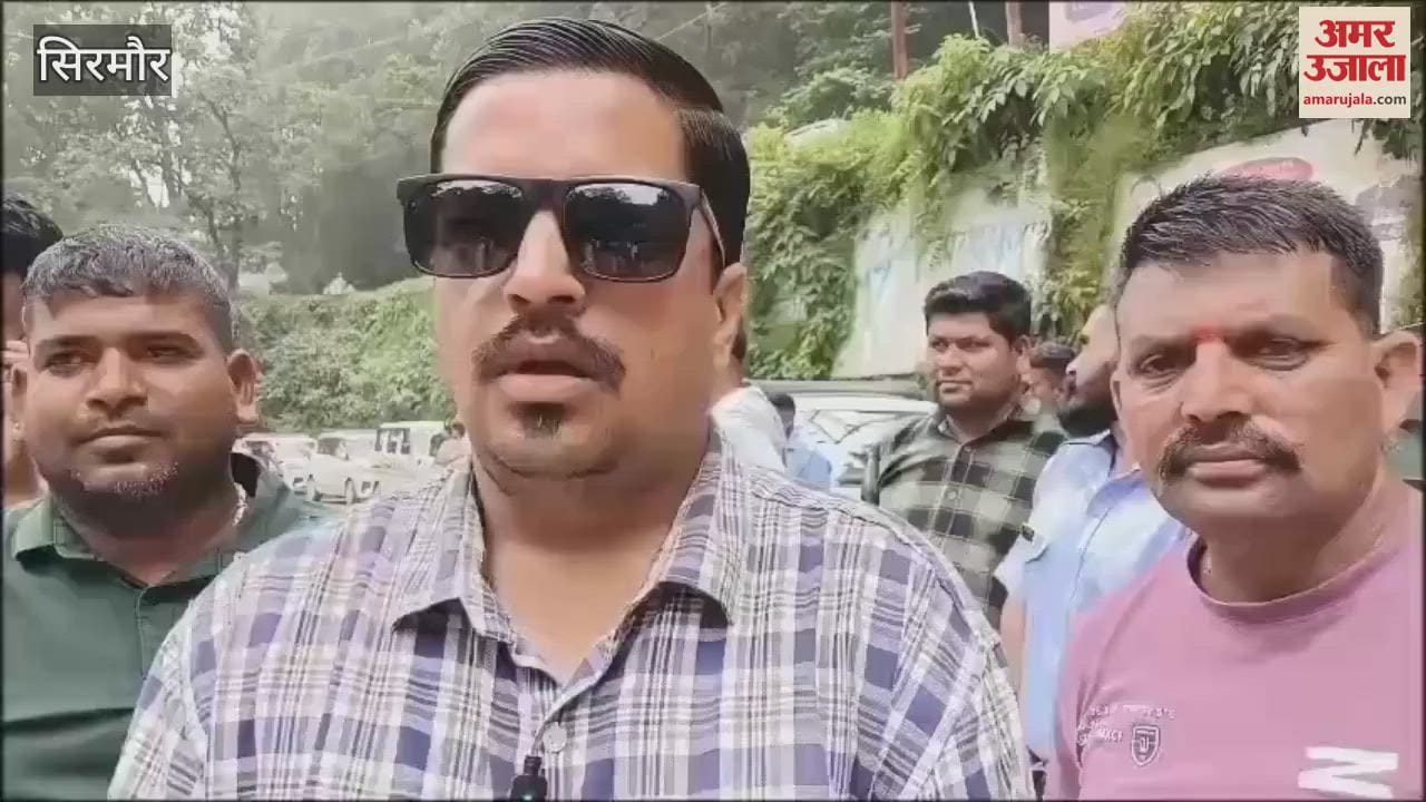 Sirmour Sirmour Taxi Maxi Society celebrated Driver Day in Nahan