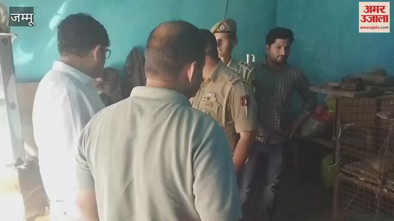 Administration takes action against increasing encroachment in Chinani, shopkeepers issued strict warning