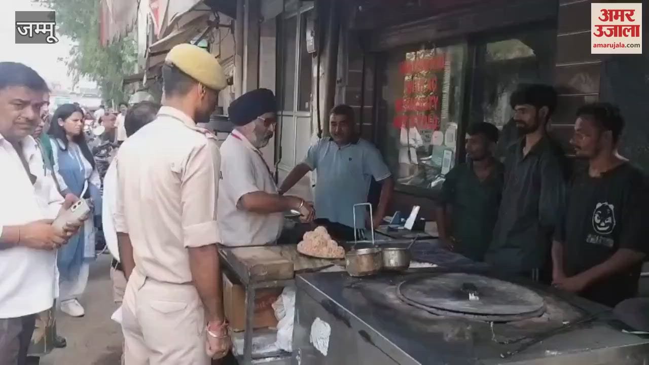 The district administration in Vijaypur conducted a strict inspection of meat and sweet shops and issued a warning to those who did not maintain cleanliness.