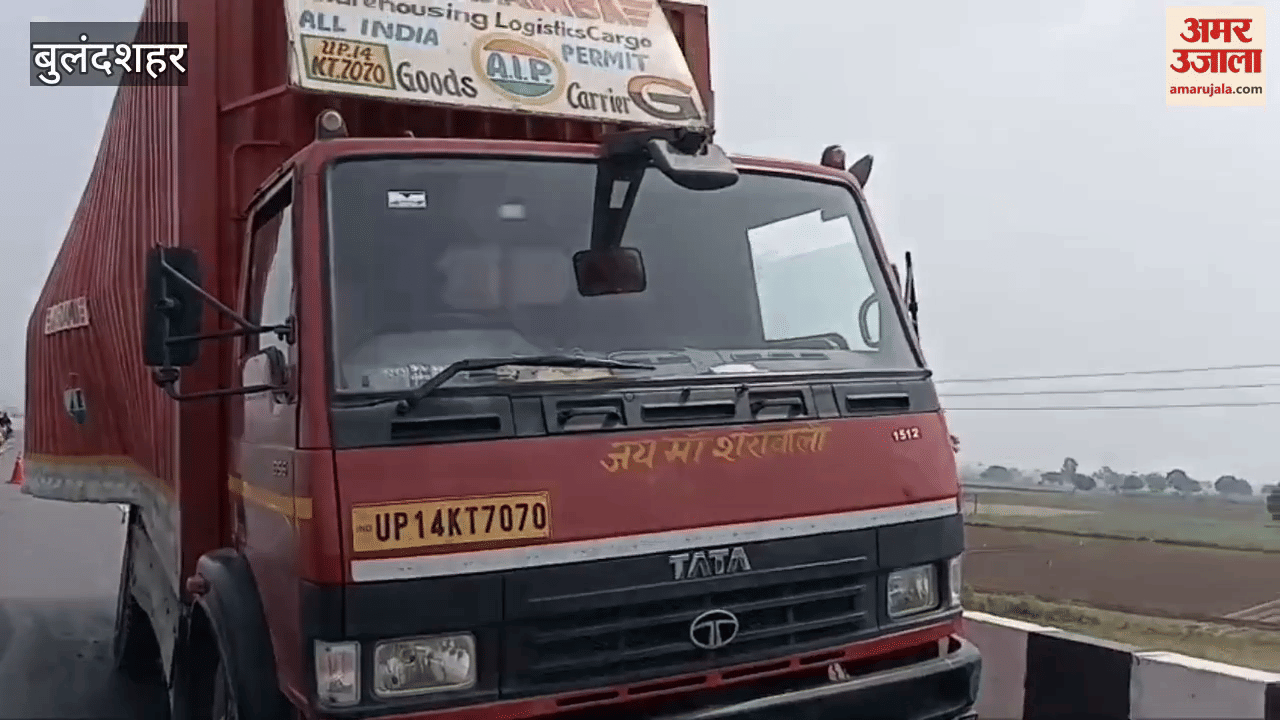 Speeding canter collided with another vehicle going ahead on NH-9 in Hapur One died