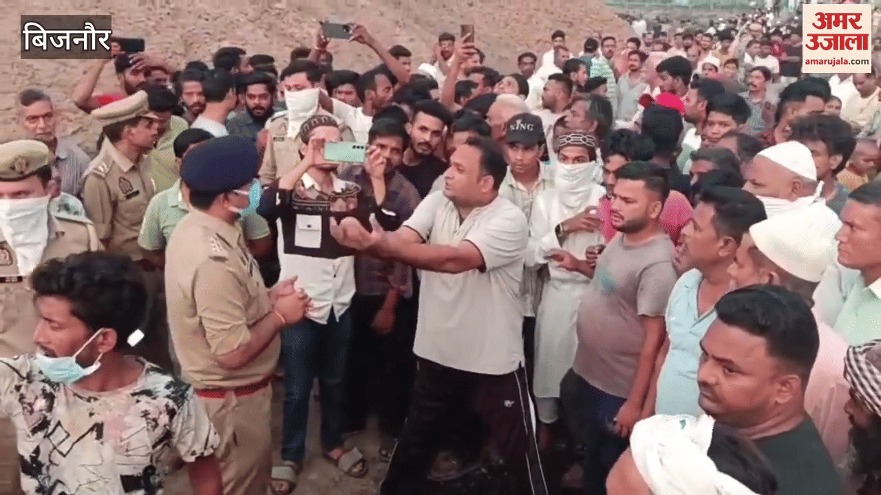 Bijnor: Dead bodies of two youths found in a tanker parked in a sugar mill.