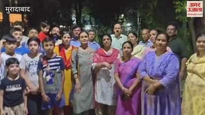 Protests erupt over installation of an open-air gym in the park; municipal corporation team arrives on the scene.