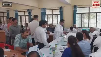 Baghpat: Samadhan Diwas organised in Khekra tehsil, officials listened to the problems of the complainants