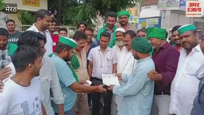 Meerut: In Mawana, officials of the non-political Bhakiyu surrounded the executive engineer.