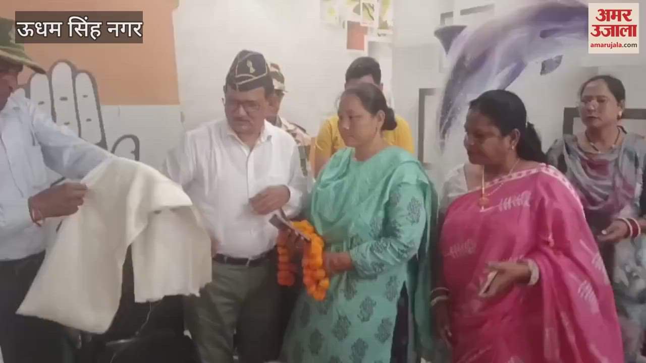 Pulwama martyr Virendra's wife honored in Khatima