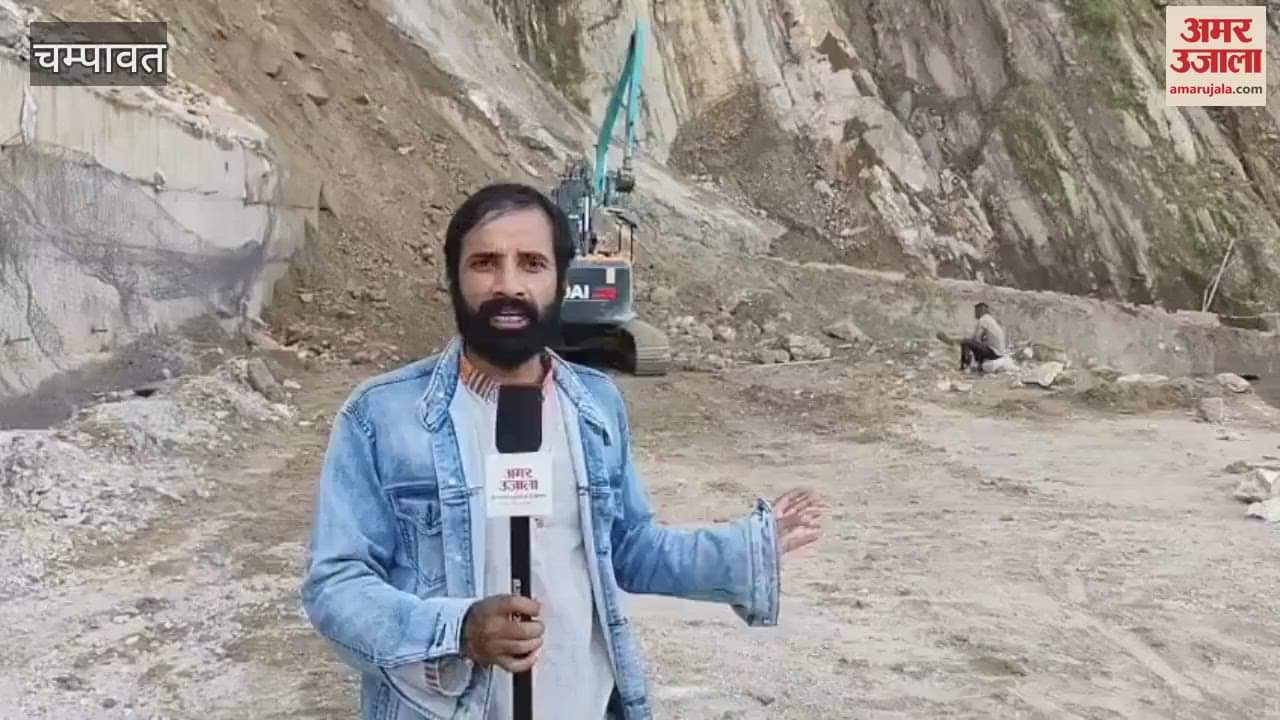 Traffic stalled due to debris on Champawat-Tanakpur NH