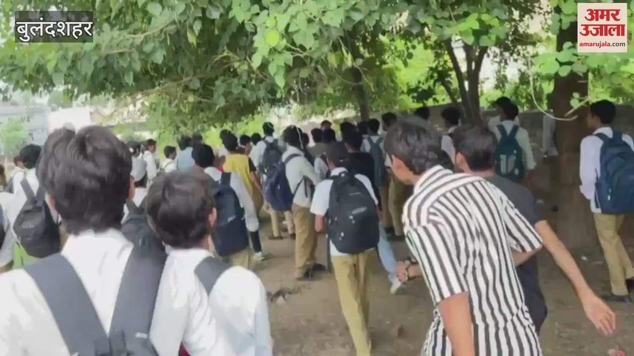 A bloody fight between college students in a filmy style in Bulandshahr