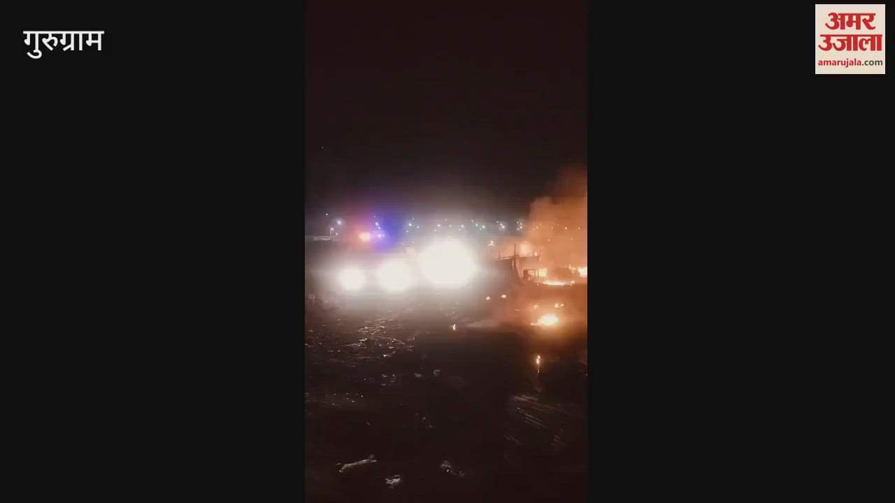Massive fire breaks out in several slums of Gurugram