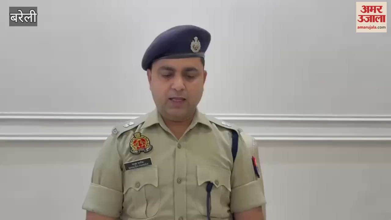 school director accused neighbour of opposing national anthem in Bareilly