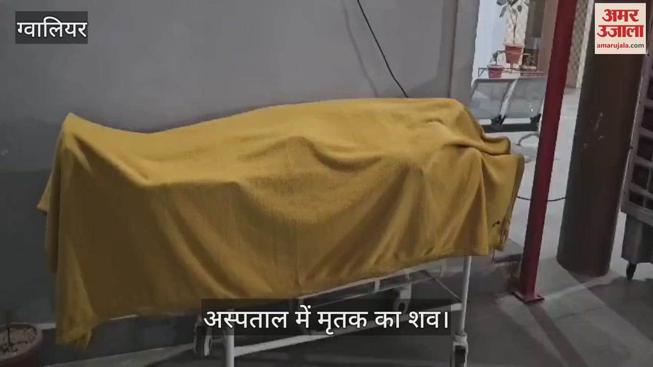 7 workers buried under sacks in a warehouse, one worker died