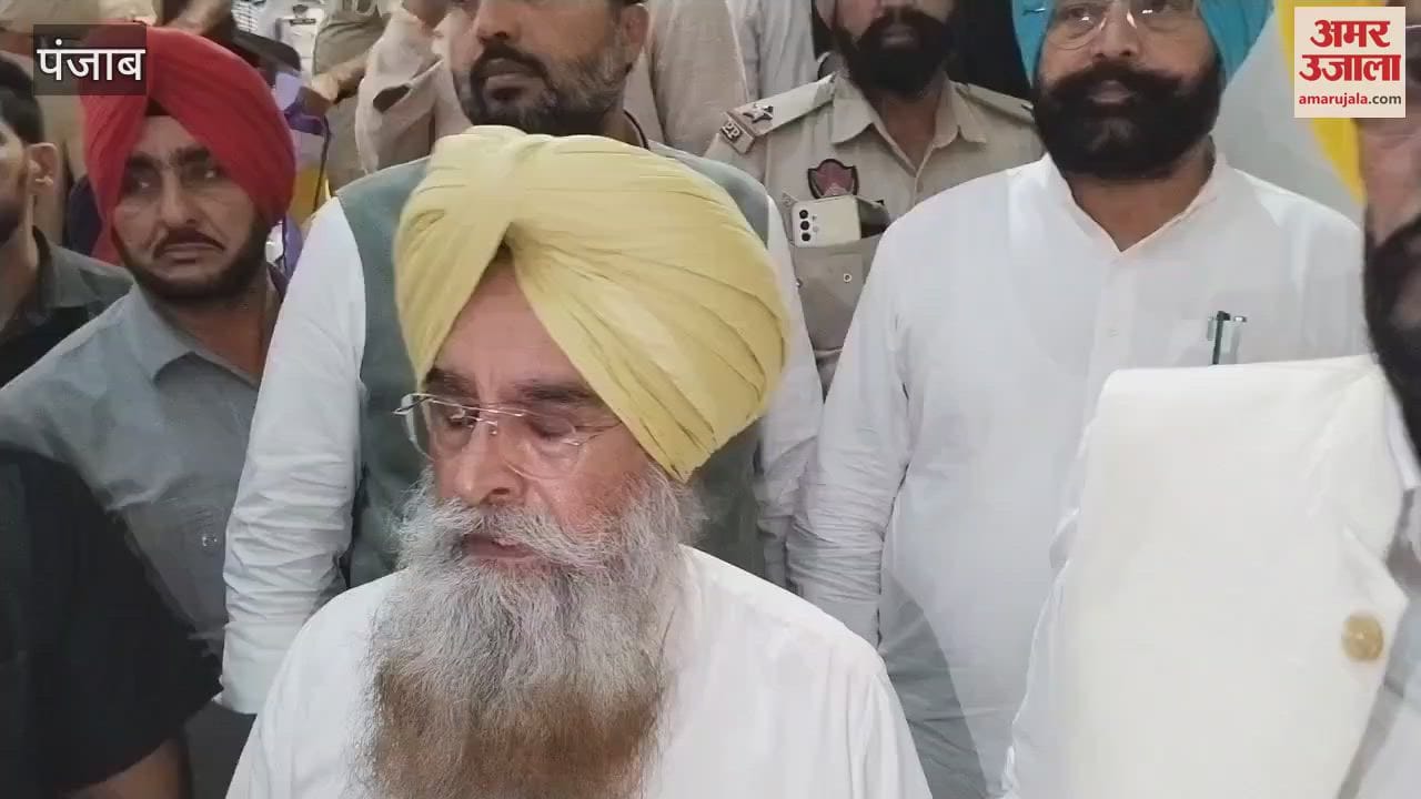 Ministers Kuldeep Dhaliwal and Gurmeet Khuddian held a meeting with the Village Defense Committee in Ferozepur