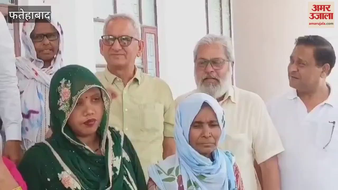 memorandum was given to the SDM regarding the pathetic condition of the town park in Tohana, Fatehabad, demanding an investigation