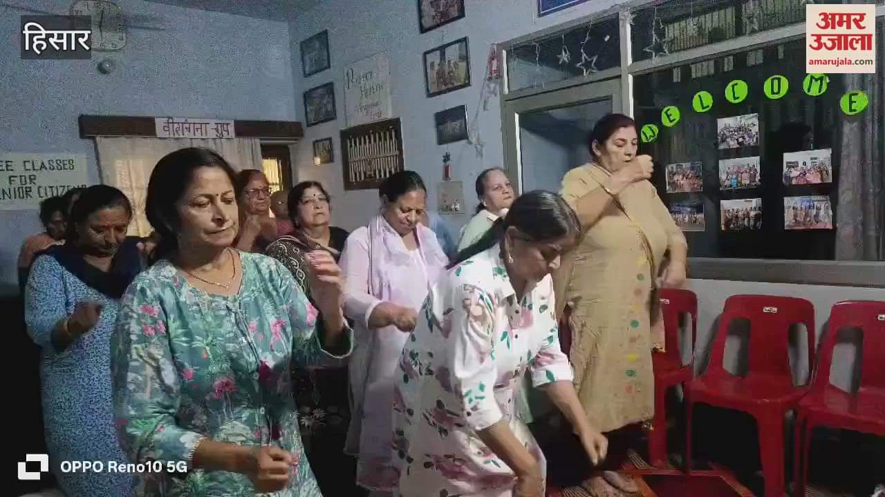 On International Dance Day in Hisar, the brave women enthralled the audience with bhajans and dance