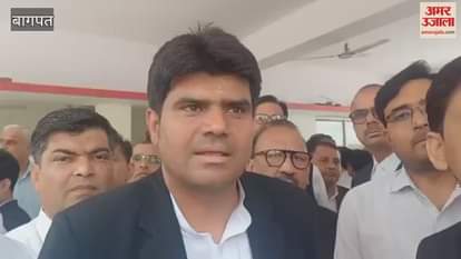 In the firing case in Baghpat, lawyers created a ruckus at the SP office, demanding arrest