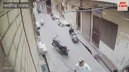 person walking on the road was beaten up in Kapurthala