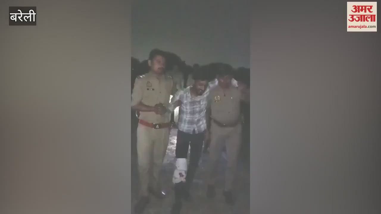Police arrested two vehicle thieves in Bareilly