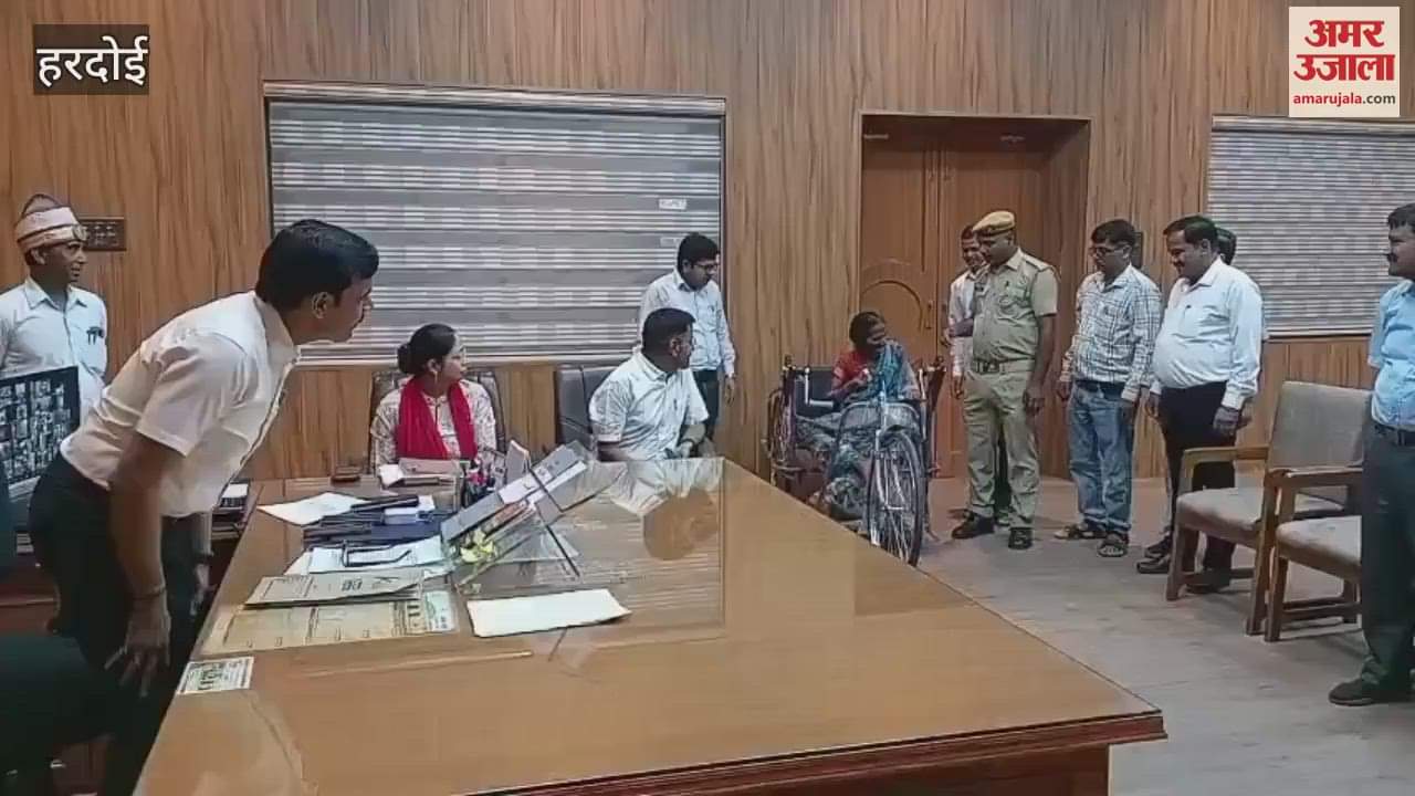 DM provided a tricycle to woman who entered DM's chamber while dragging herself