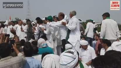 In a panchayat in Muzaffarnagar, the Bhakiyu president said, Don't accuse us of being traitors!