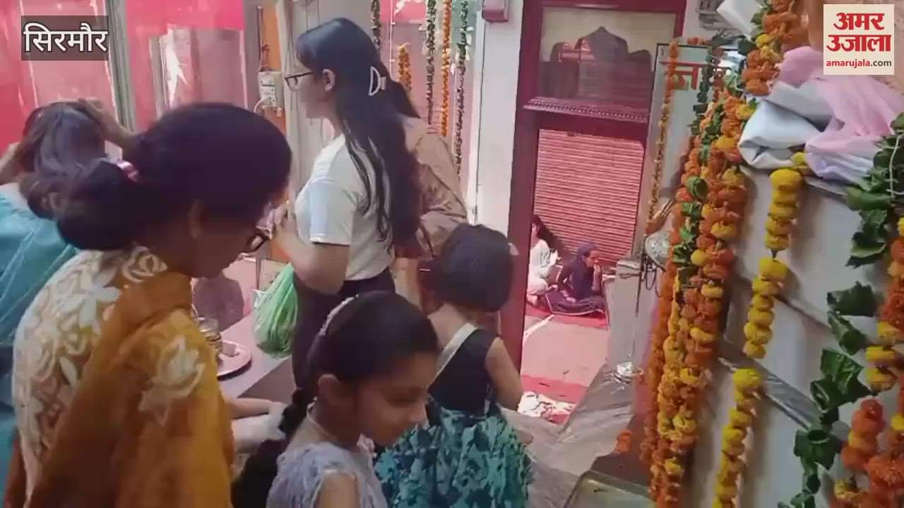 Sirmour Hundreds of devotees took prasad in the bhandara