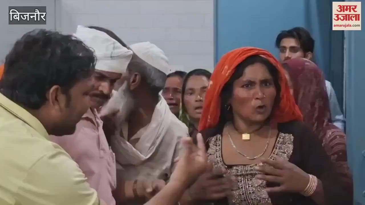 In Bijnor, while lifting the light, his hand got stuck in the generator and the teenager died due to electric shock