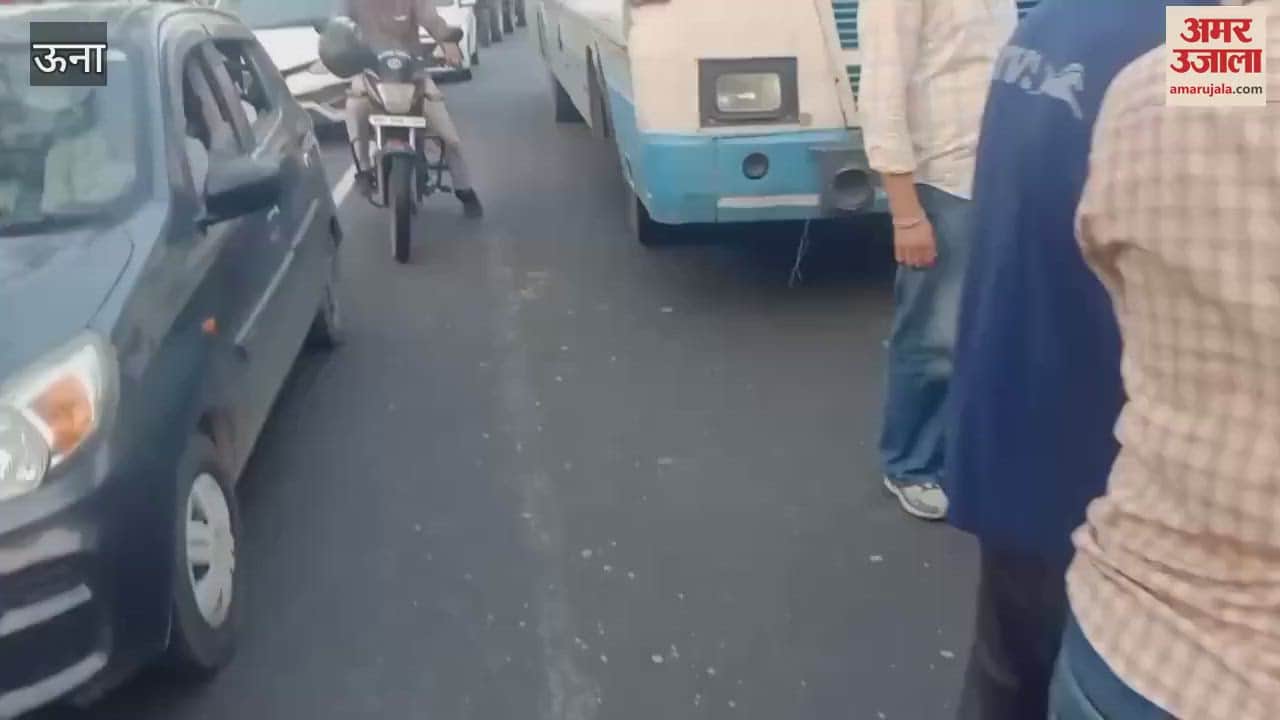 Una Dangerous overtaking on Dhusara bridge vehicle passenger survived bus driver rude