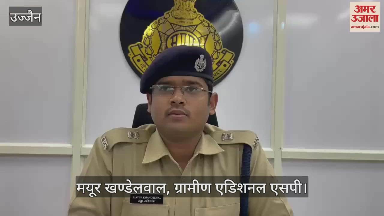 unique case, young man blackmail by showing dirty photos,throw dirty photos outside house money not given