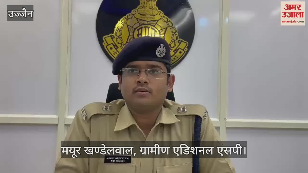 unique case, young man blackmail by showing dirty photos,throw dirty photos outside house money not given