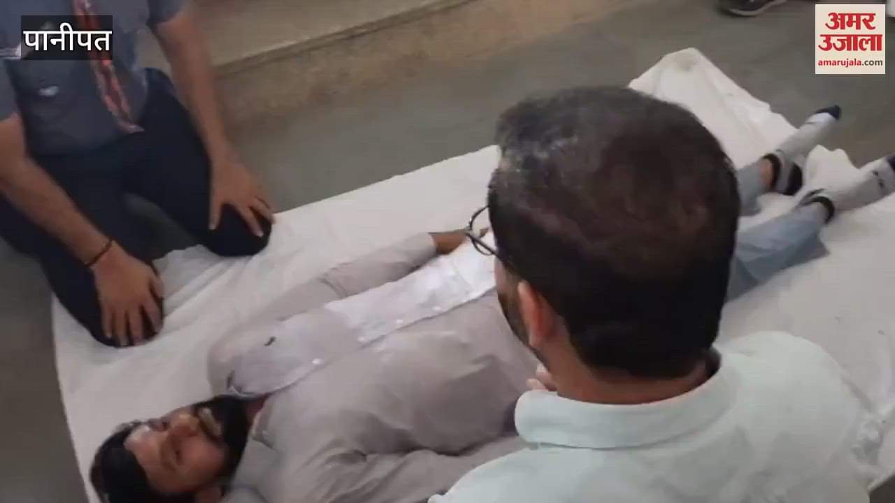 Along with increasing security at the railway station in Panipat, first aid training was given to passengers and vendors