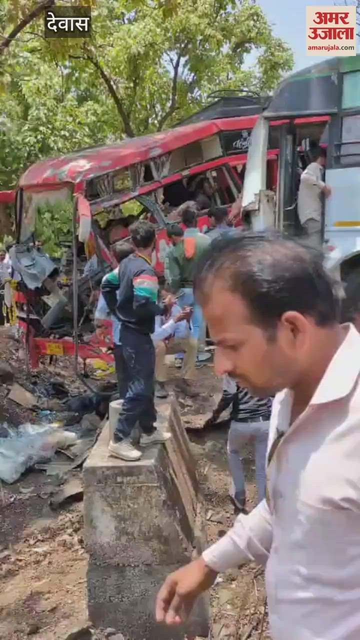 Two passenger buses collided near Kalwar, one died and more than a dozen were injured