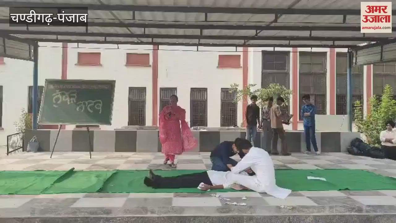 फिरोजपुर के सरकारी स्कूल में नशे के खिलाफ नुक्कड़ नाटक